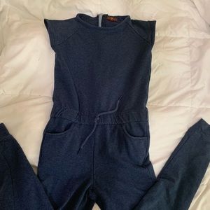 Girls 7 for all Mankind jumpsuit in navy, size M